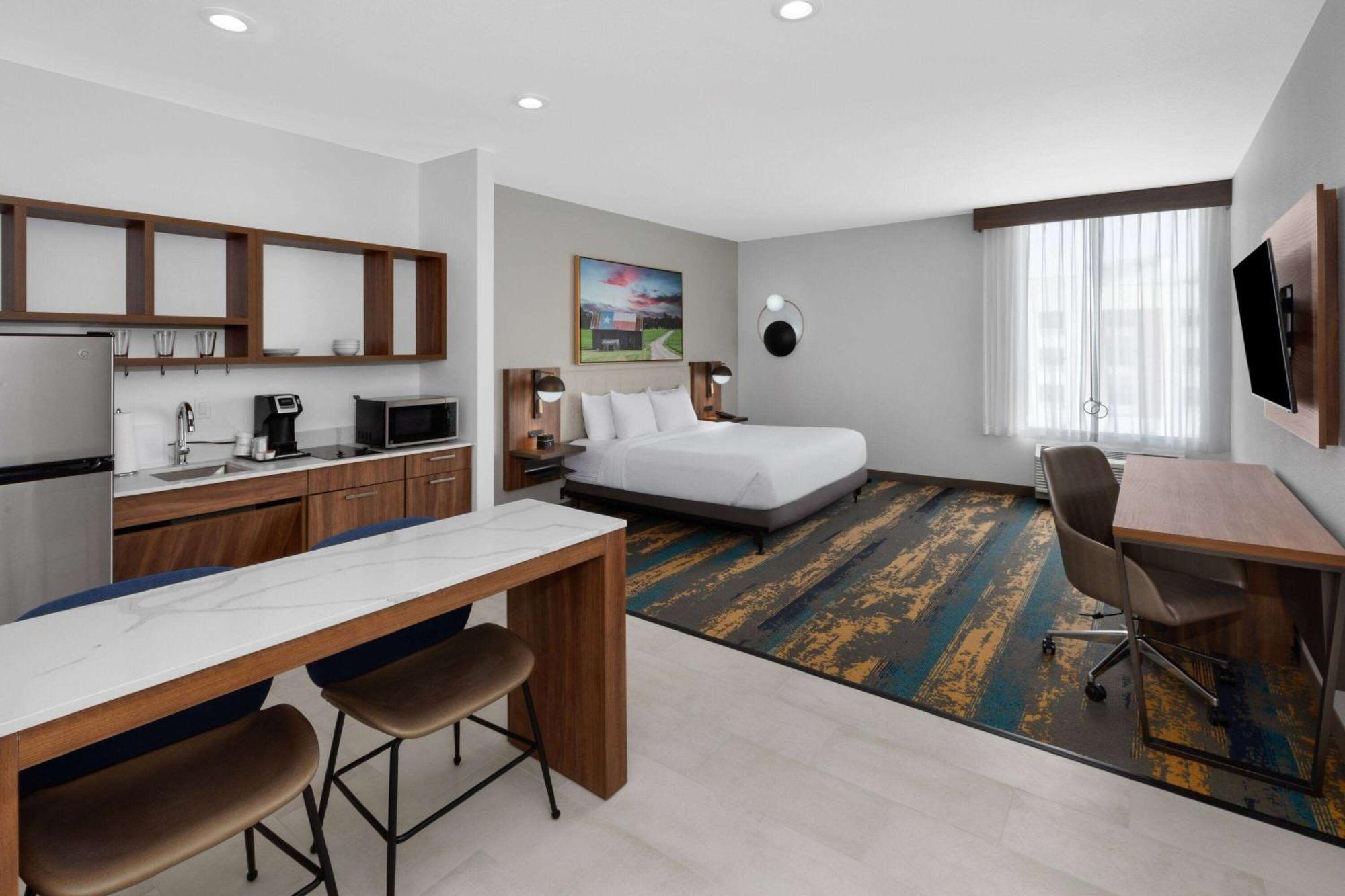 La Quinta Inn & Suites By Wyndham San Antonio At The Rim Εξωτερικό φωτογραφία