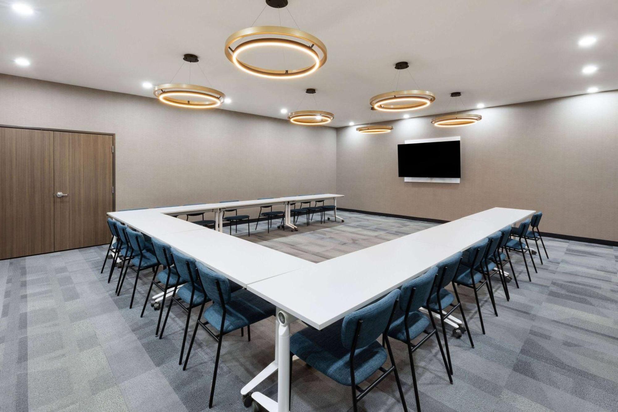 La Quinta Inn & Suites By Wyndham San Antonio At The Rim Εξωτερικό φωτογραφία